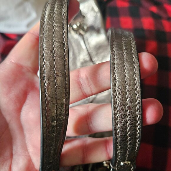 Coach Metallic Silver Hobo Purse No. L117B-F17166 Pre-owned Excellent Co… - Picture 13 of 16